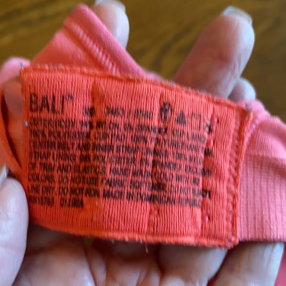 Bali Comfort Revolution Wire-Free bra - Picture 4 of 5